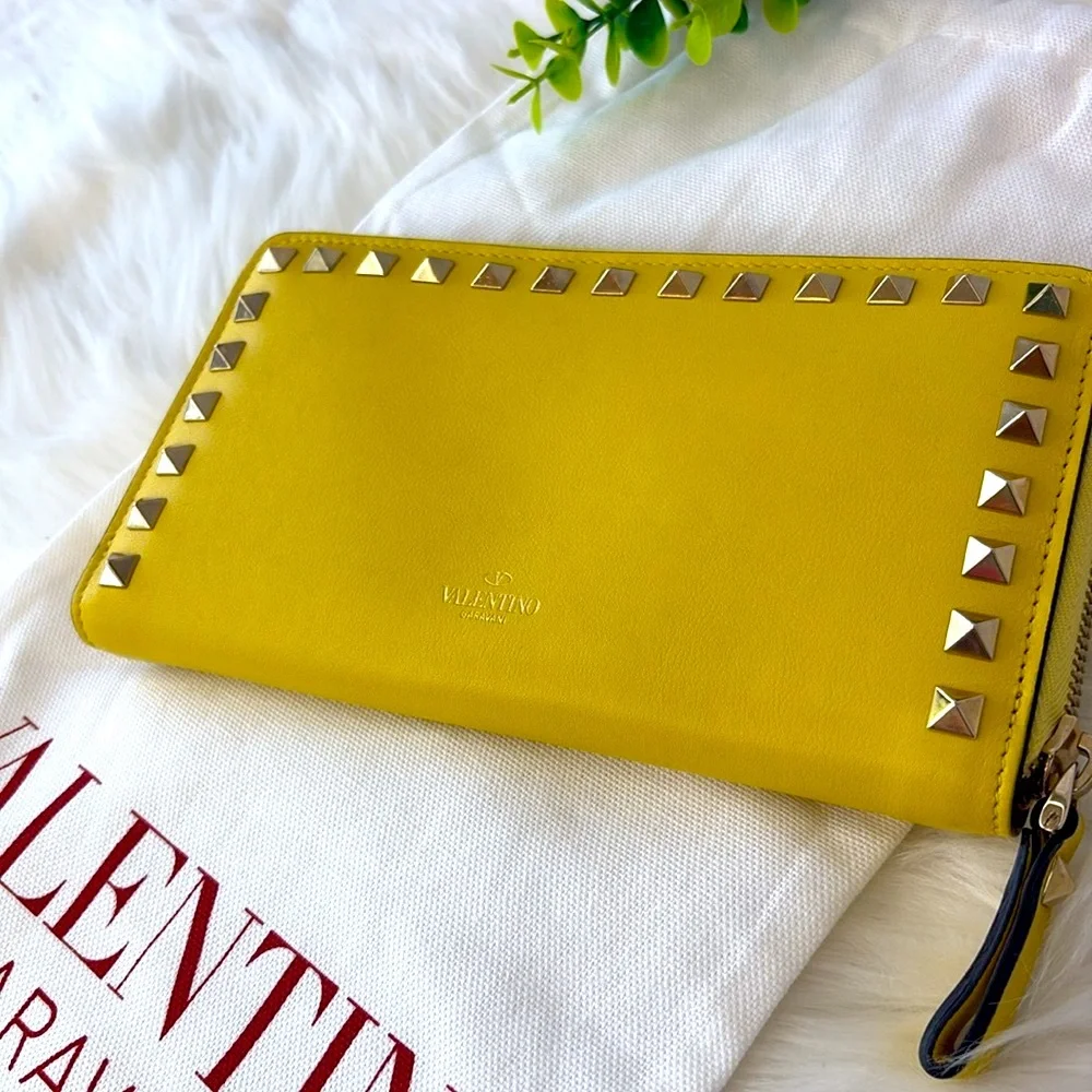 Valentino Garavani Yellow‎ Rock Stud Zipper Wallet